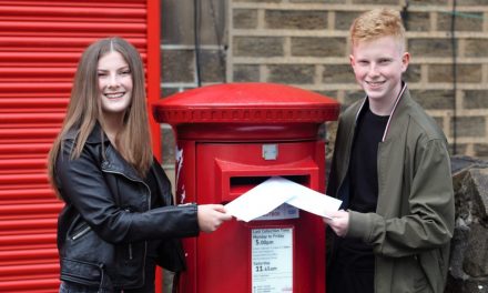 Twins Dan and Imi have the write stuff for National Volunteers’ Week