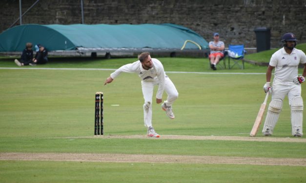 Hoylandswaine have Max headroom at the top and could clinch title next weekend