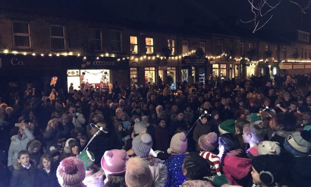 It’s all systems go for Lindley Christmas Evening and Santa will be in his grotto in Lindley clock Tower