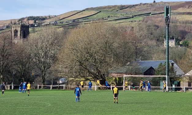 Minute’s applause at Marsden in tribute to Moorside stalwart Dave ‘Flicker’ Meredith on crucial weekend in Huddersfield District League