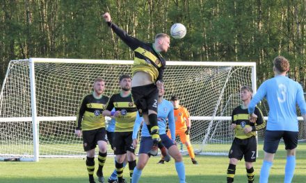 Linthwaite keep up pressure on Holmbridge at the top of the Huddersfield District League