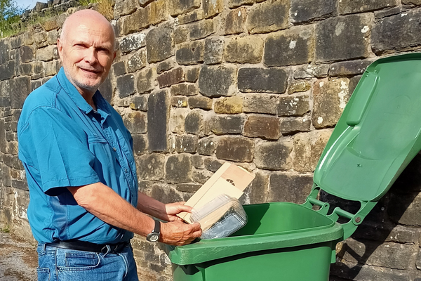 How you can become a volunteer recycling champion with Kirklees Council and help people go green