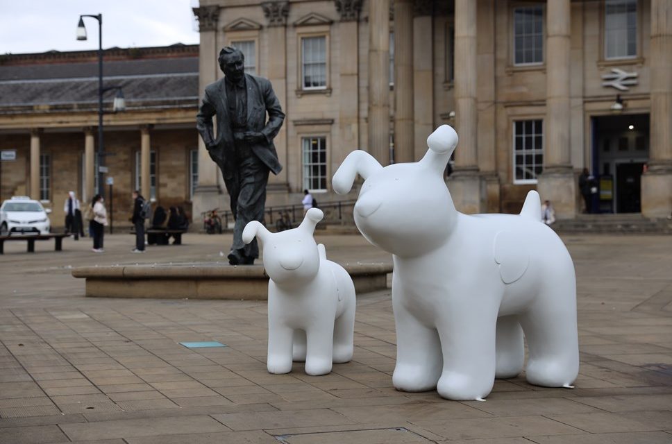 TransPennine Express is set to join The Kirkwood’s Snowdogs Support Life Kirklees – the biggest public art event of its kind in West Yorkshire