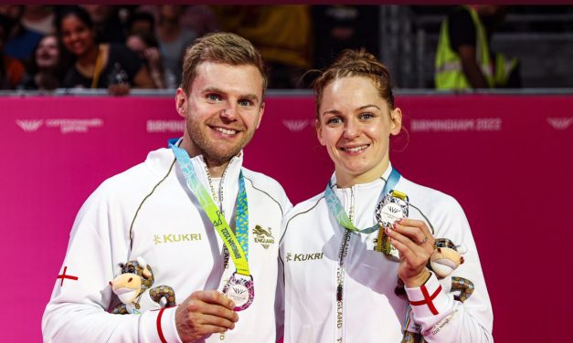 Marcus Ellis and Lauren Smith win silver medal at the Commonwealth Games in Birmingham