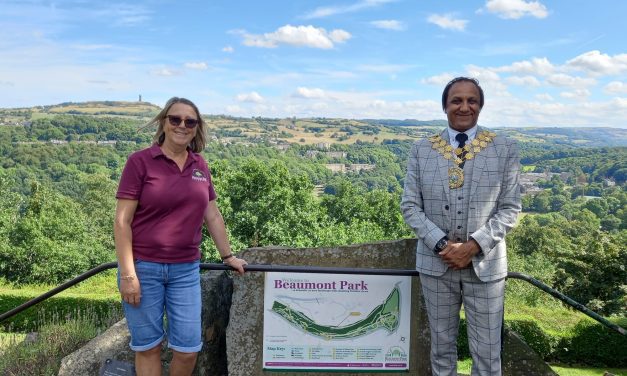 Mayor of Kirklees officially opens new children’s play area at Beaumont Park