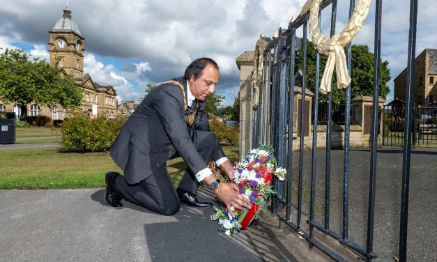 Civic leaders pay tribute to Her Majesty Queen Elizabeth II at special Kirklees Council meeting as details announced of memorial services in Huddersfield and Dewsbury