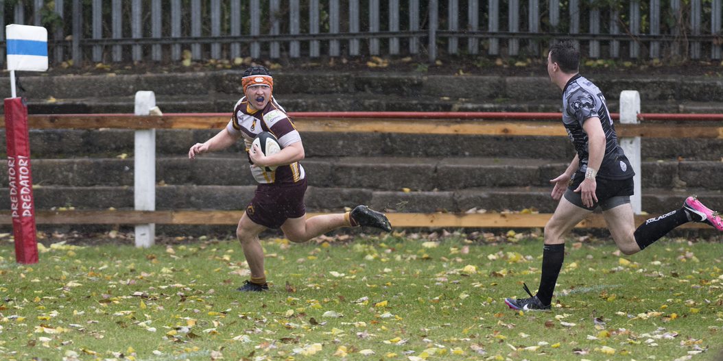 Huddersfield RUFC came from behind to lead but quickfire double saw Sheffield Tigers over the line