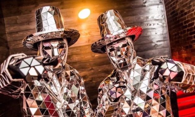 Here come the Mirror Men to reflect the spirit of Christmas in Huddersfield town centre