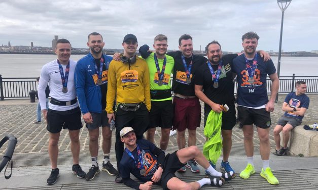 Eight Golcar lads raise £5k for The Jordan Sinnott Foundation and the Alzheimer’s Society by running the Liverpool half marathon 