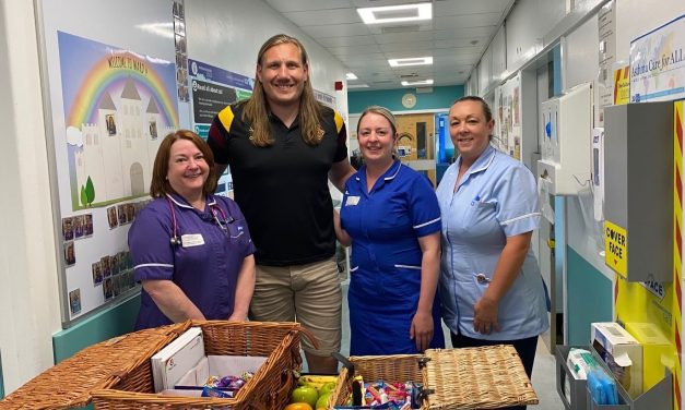 9 great pictures as Eorl Crabtree says ‘thank you’ to HRI staff in Appreciation Week