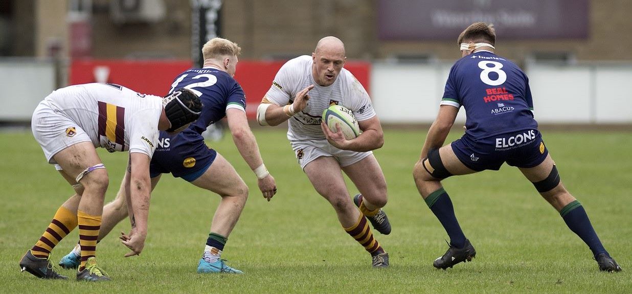 Huddersfield RUFC constantly on the defensive in home defeat against title contenders Hull