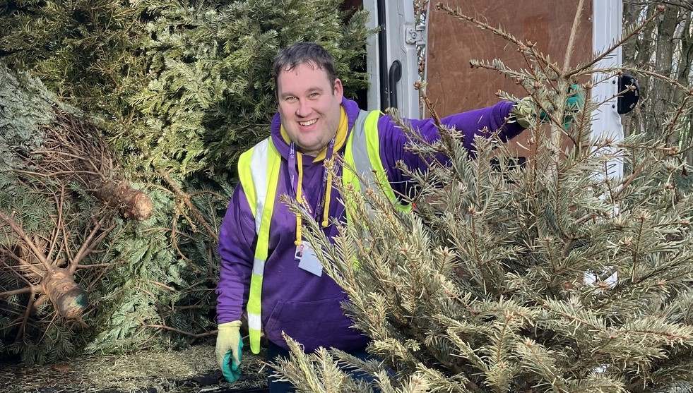 Recycle your Christmas tree and support The Kirkwood and Forget Me Not Children’s Hospice