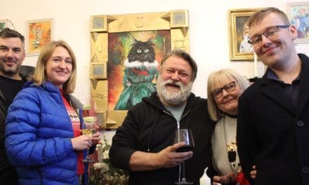 Portrait of Felix the Huddersfield Railway Station cat is centrepiece of art exhibition at new shop