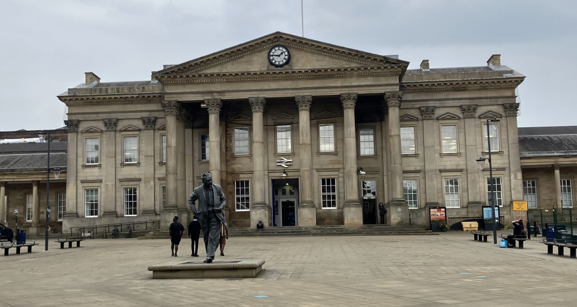 Passengers reminded to check before they travel as Huddersfield Railway Station faces weekend closures