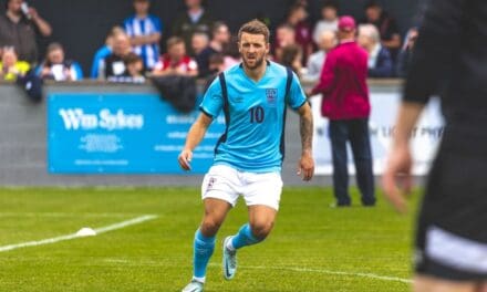 Luke Parkin hits a stunner to claim valuable away point for Emley AFC