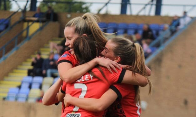 Beth Ibbotson set Huddersfield Town Women on their way to an opening day victory at Leeds United