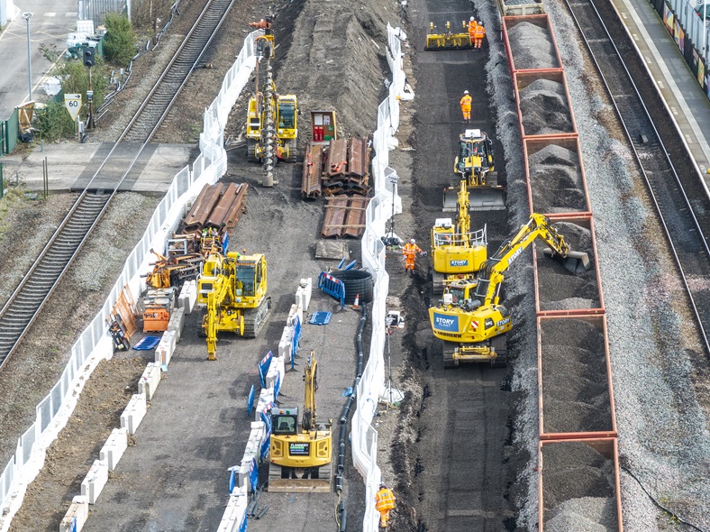 No trains between Huddersfield and Dewsbury this weekend … and the service to Leeds and York will also be badly disrupted