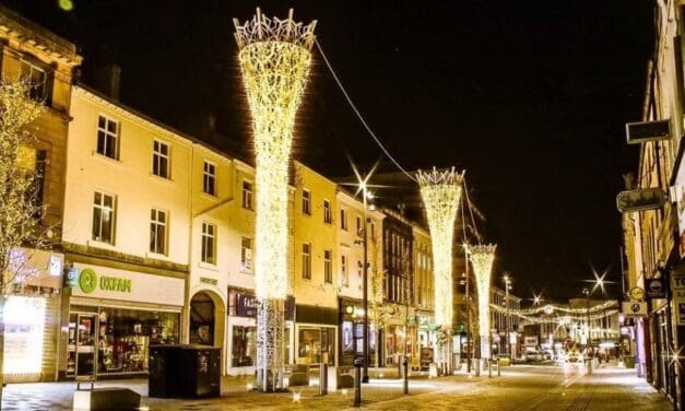 Huddersfield Christmas Market kicks off the festive season with masses of free entertainment around the town