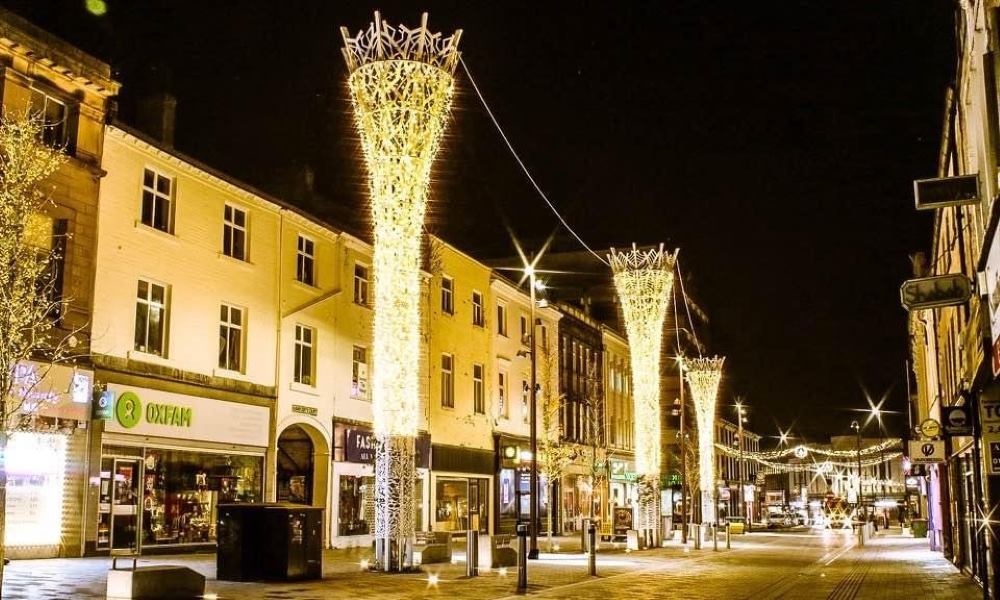 Huddersfield Christmas Market kicks off the festive season with masses of free entertainment around the town