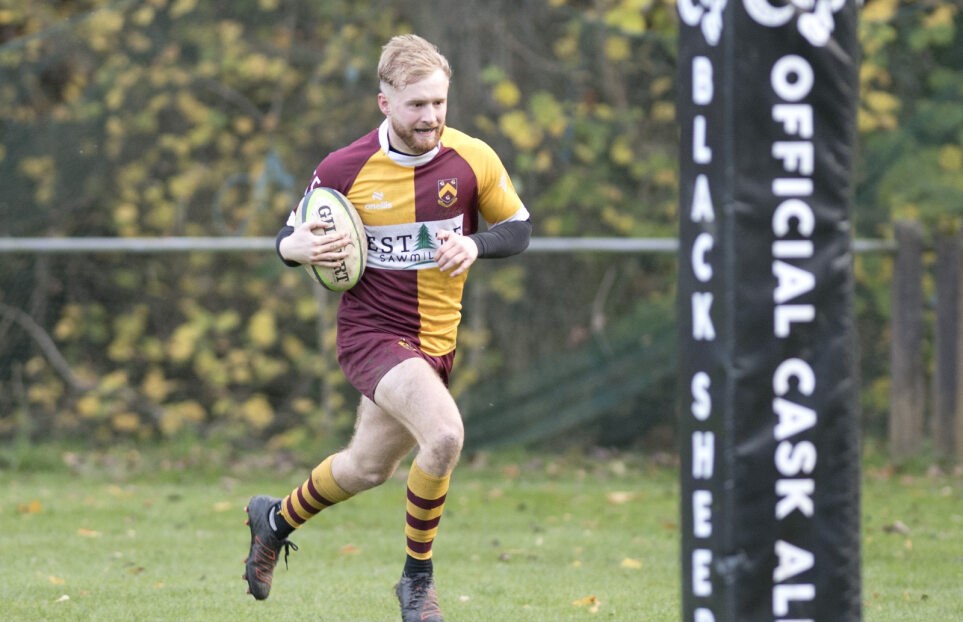 A sensational try by Kian Stewart was the highlight as Huddersfield RUFC got back to winning ways